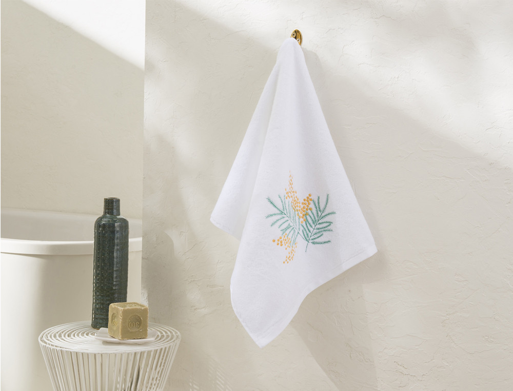 /fr/la-salle-de-bain/linge-de-toilette/linge-de-toilette-fantaisie/pack-linge-de-bain-brode-mandelieu/