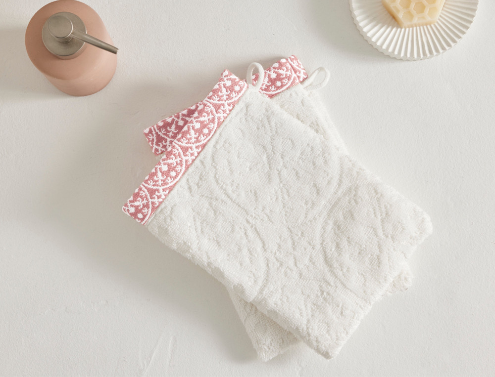 /fr/la-salle-de-bain/linge-de-toilette/pack-linge-de-bain-cisele-blanc-seville/