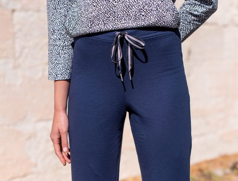 /fr/les-vetements-d-interieur/femme/vetements-d-interieur-femme/pantalon-en-mouvement/