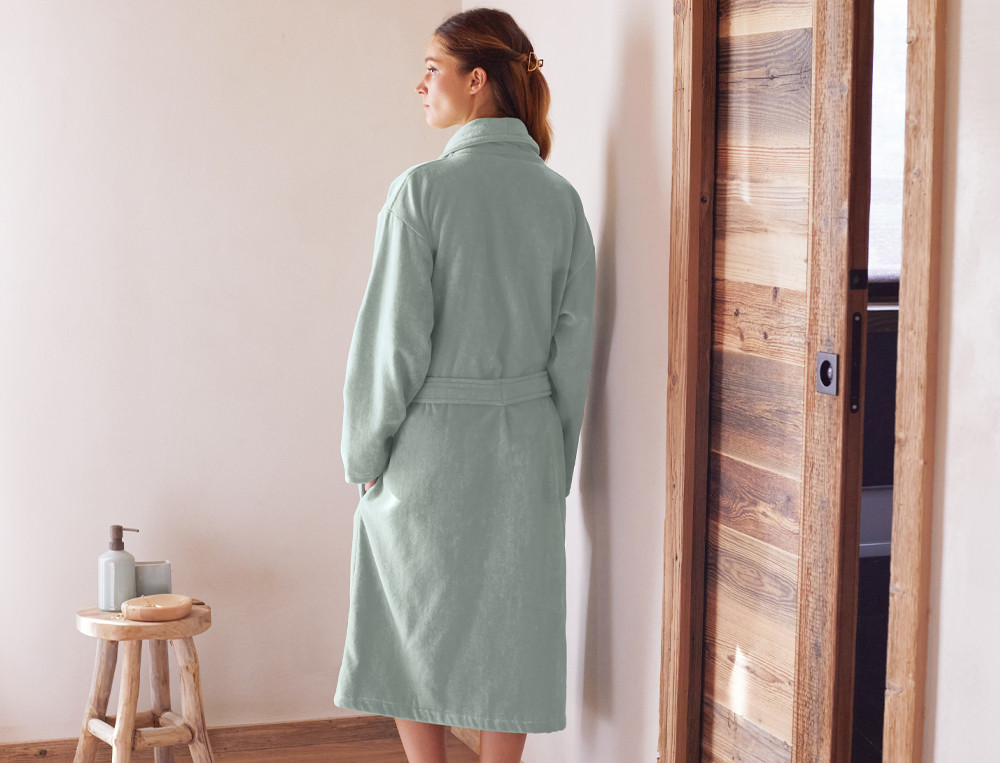 /fr/la-salle-de-bain/peignoirs-de-bain/peignoir-de-bain-femme/peignoir-femme-veloute/