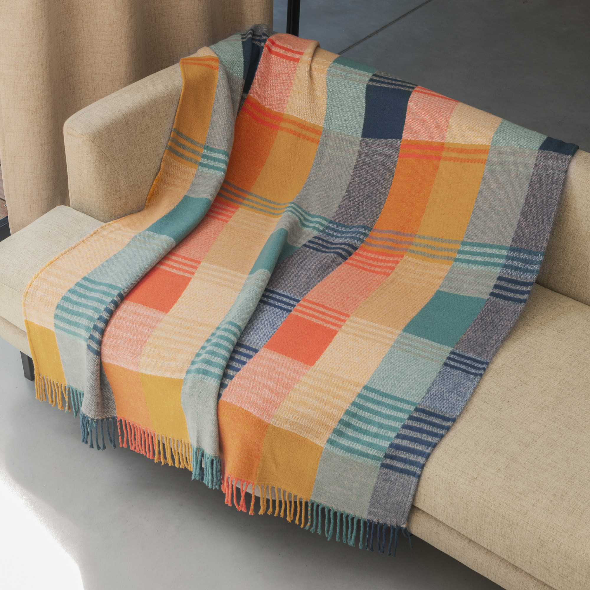 /fr/la-deco/plaids-et-courtepointes/plaid-au-gre-des-canaux/