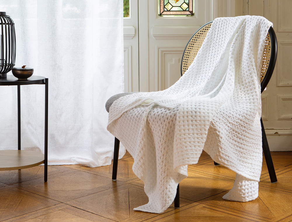 /fr/la-chambre/sur-le-lit/boutis/plaid-couleurs-vitaminees/