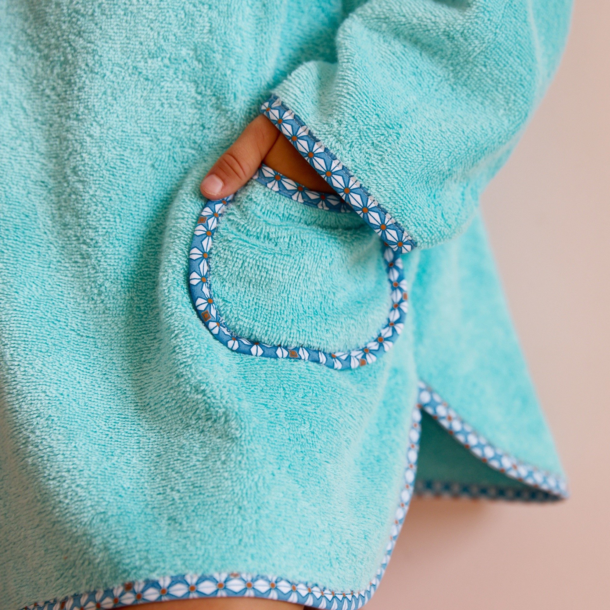 /fr/la-salle-de-bain/linge-de-bain-enfant/drap-de-bain-enfant/poncho-enfant-petit-pan/