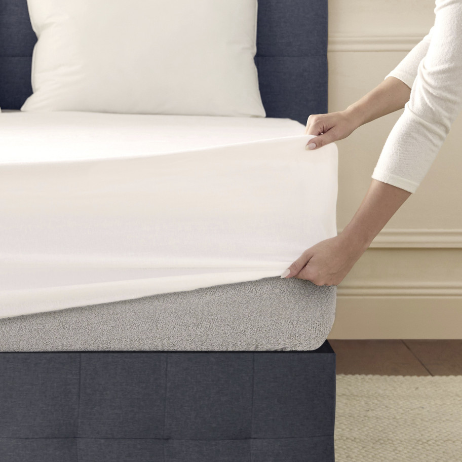 Protège-matelas forme lit double 4 saisons polyuréthane