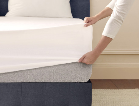 Protège-matelas forme plateau 4 saisons polyuréthane 350g/m2