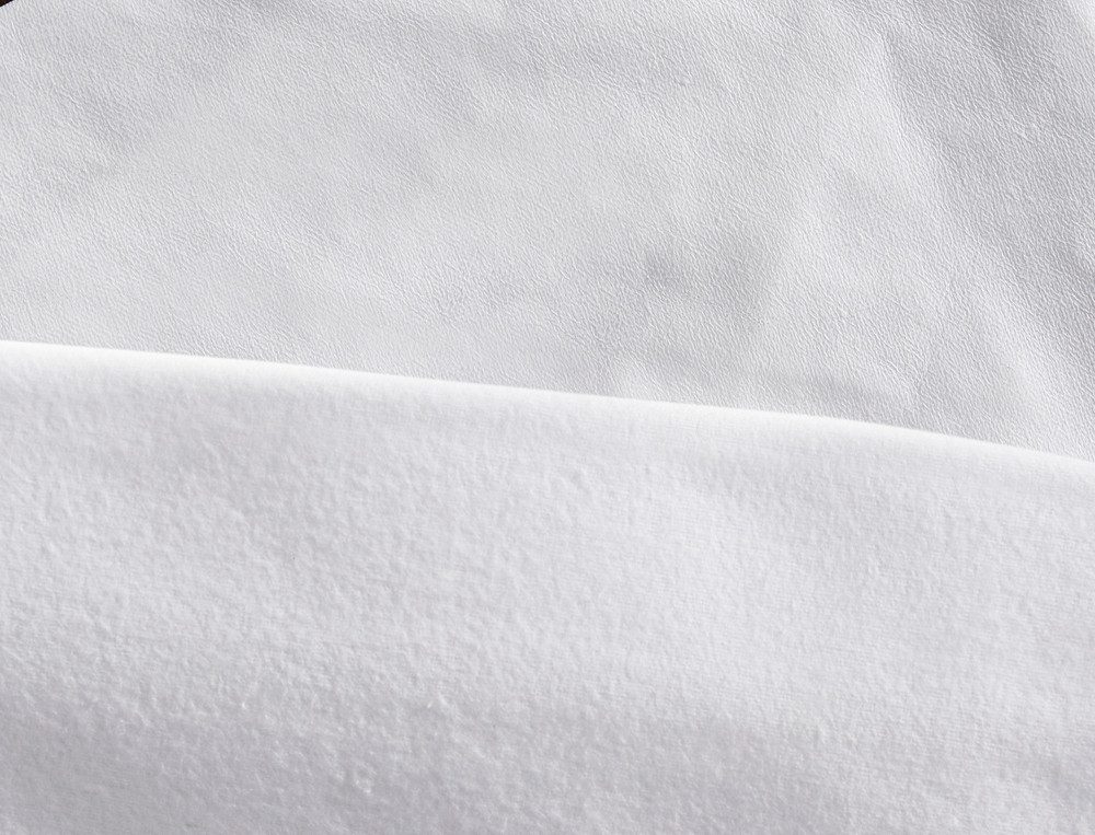 /fr/la-chambre/protections-et-cache-sommiers/protege-matelas/protege-matelas-molleton-elastomere-forme-housse/