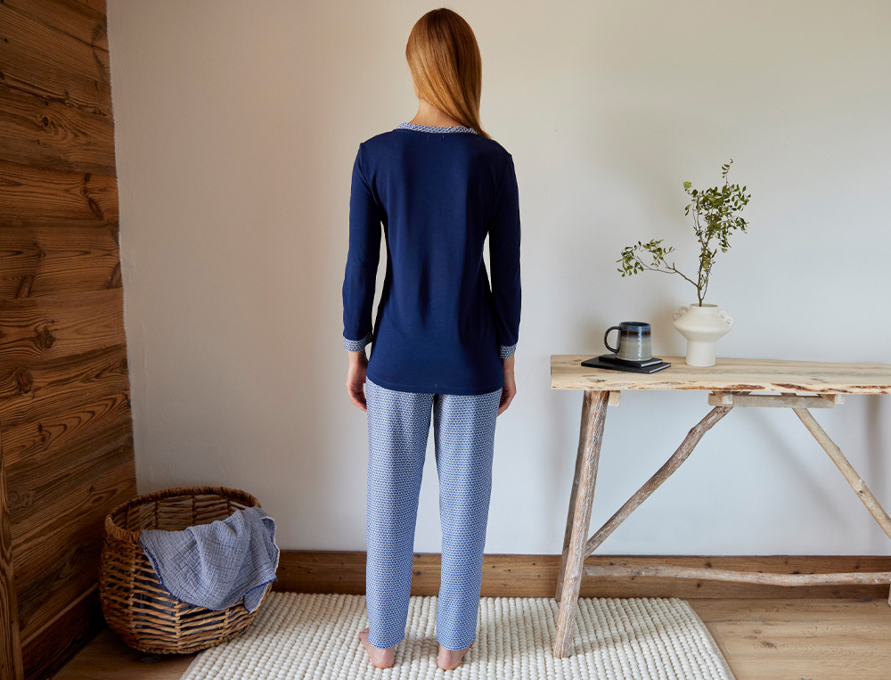 /fr/les-vetements-d-interieur/femme/pyjama-femme/pyjama-bleu-de-minuit/