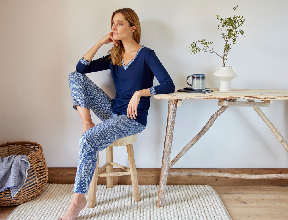 /fr/les-vetements-d-interieur/femme/pyjama-femme/pyjama-bleu-de-minuit/