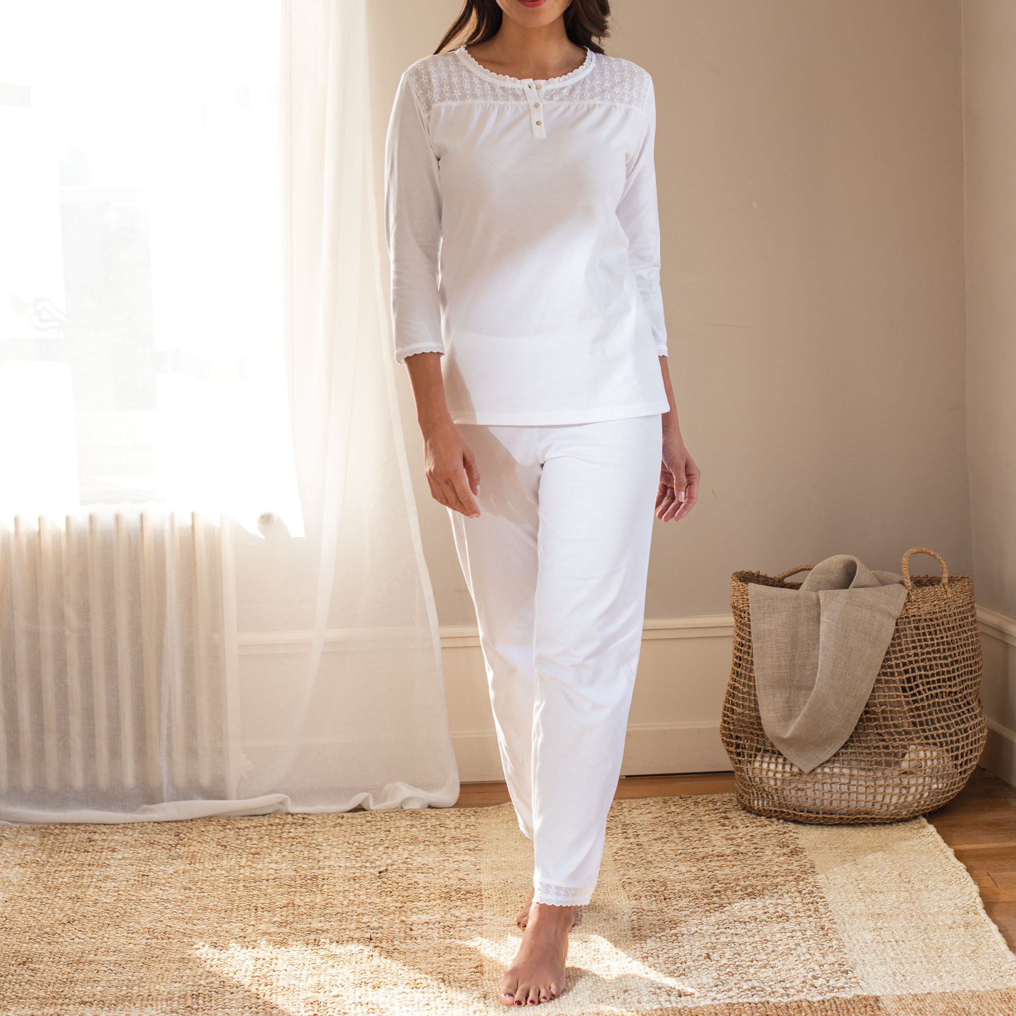 /fr/les-vetements-d-interieur/femme/pyjama-femme/pyjama-bulles-de-douceur/