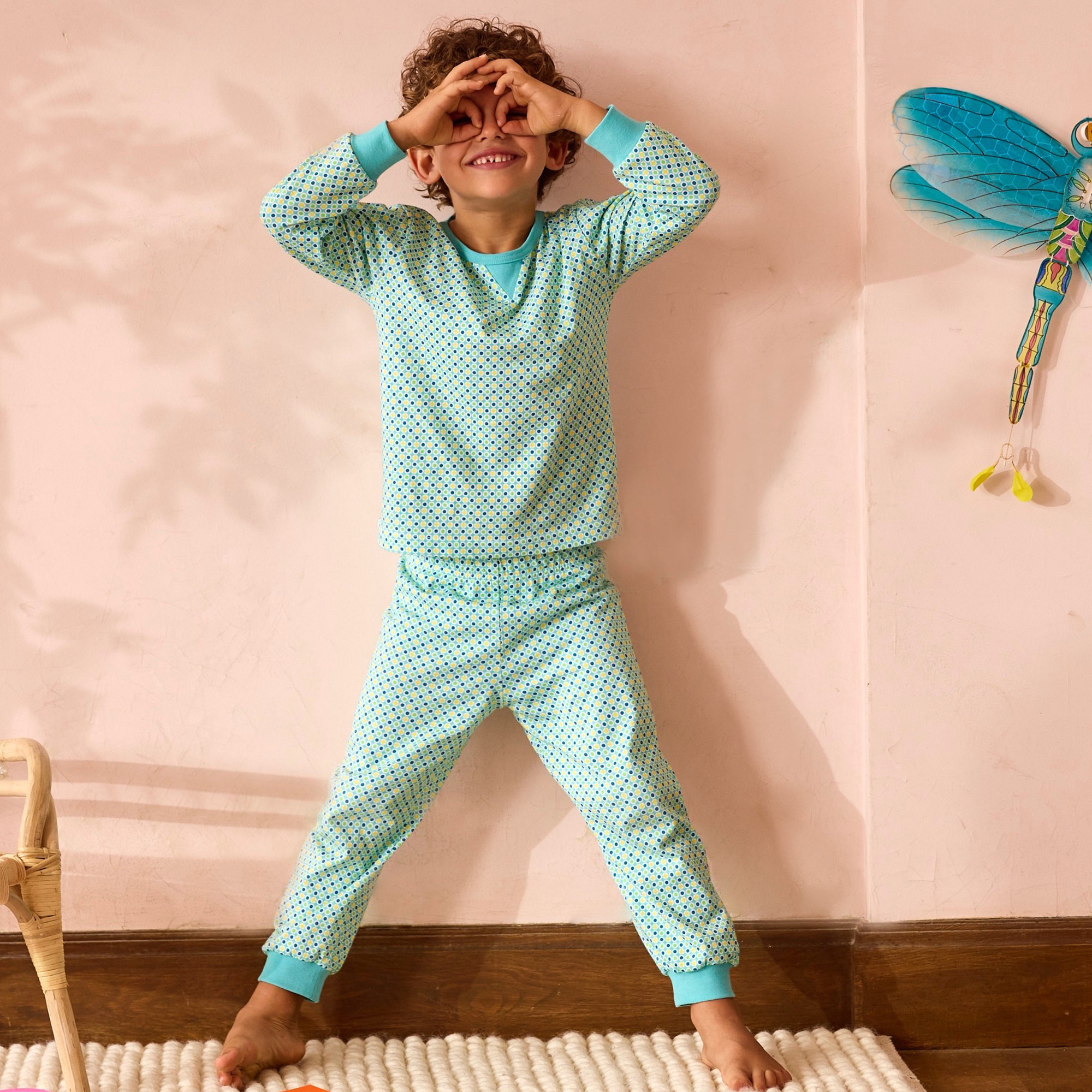 /fr/enfants/les-collabs/pyjama-graphique-petit-pan/