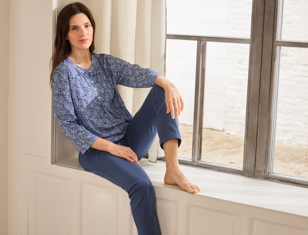 /fr/les-vetements-d-interieur/femme/pyjama-femme/pyjama-jardin-du-palais/