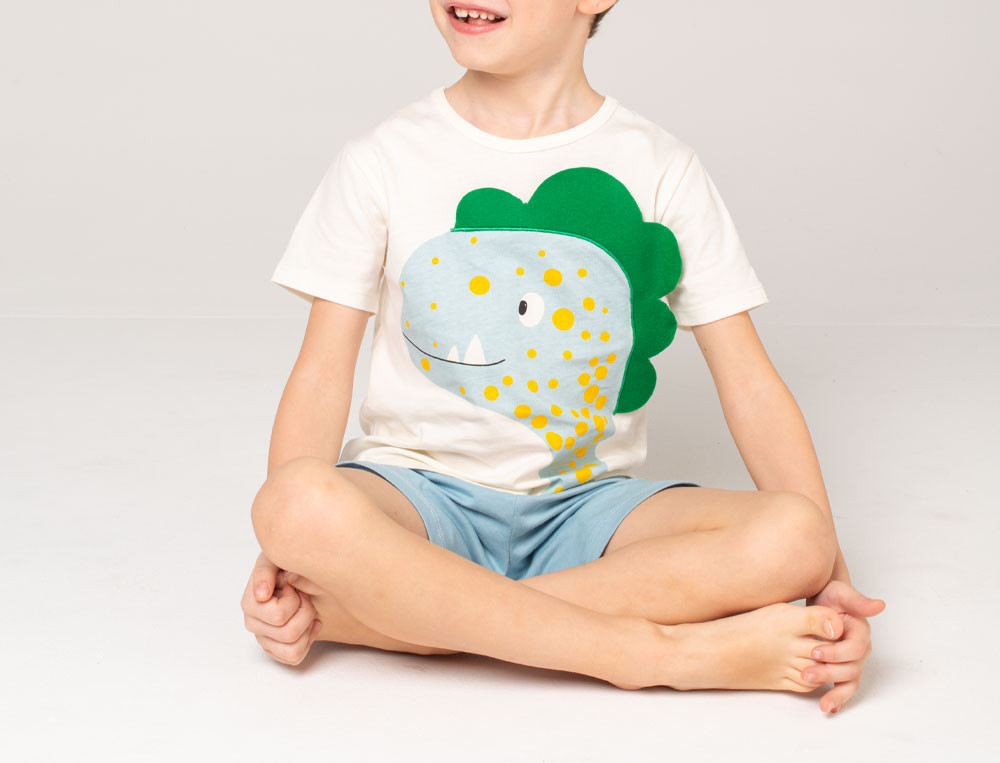 /fr/enfants/vetements-enfant/pyjama/pyjama-short-enfant-dinos-dans-l-espace/