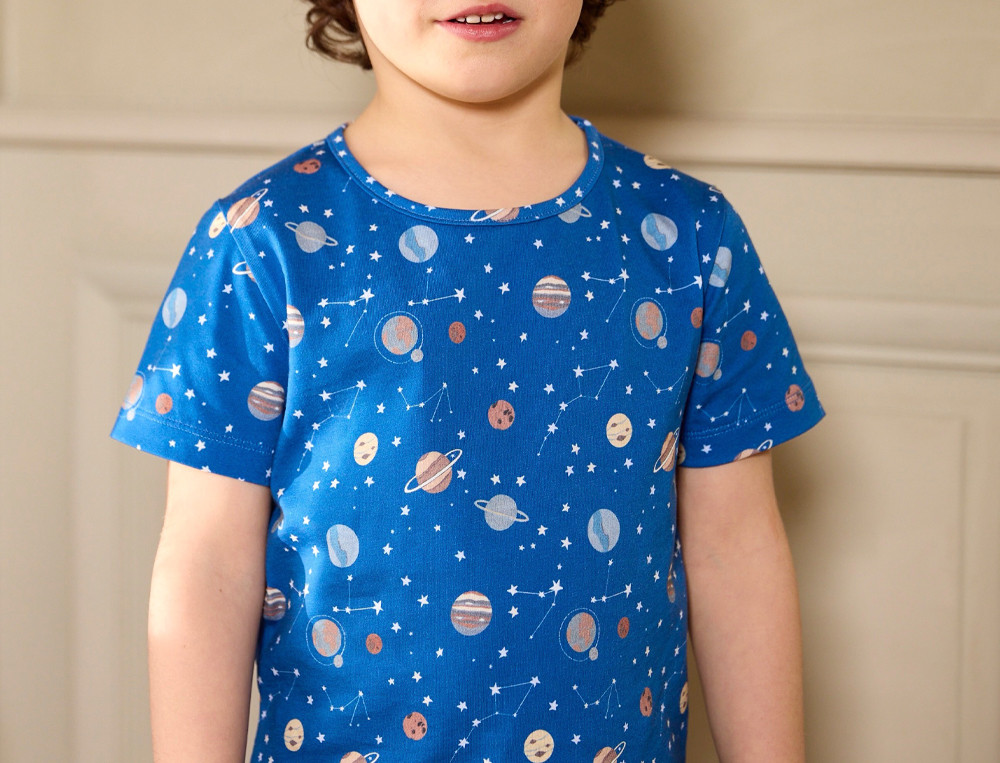 /fr/les-vetements-d-interieur/enfant-bebe/vetement-enfant/pyjama-short-enfant-voyage-dans-l-espace/