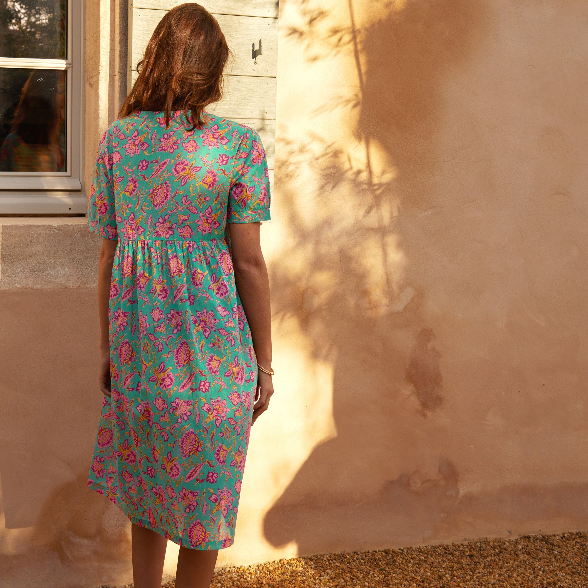/fr/les-vetements-d-interieur/femme/robe-de-plage/robe-au-soleil/