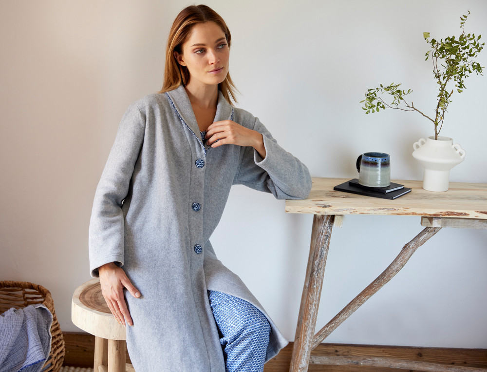 /fr/les-vetements-d-interieur/femme/robe-de-chambre-et-kimono/robe-de-chambre-bleu-de-minuit/