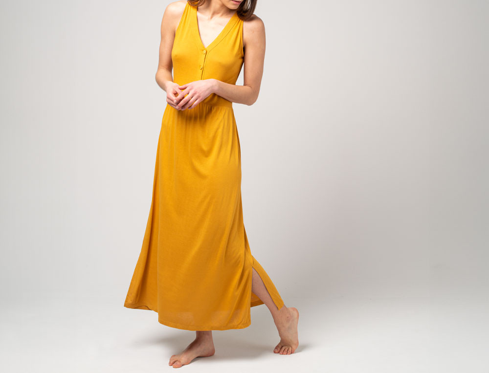 Robe longue jaune Tout en nuances