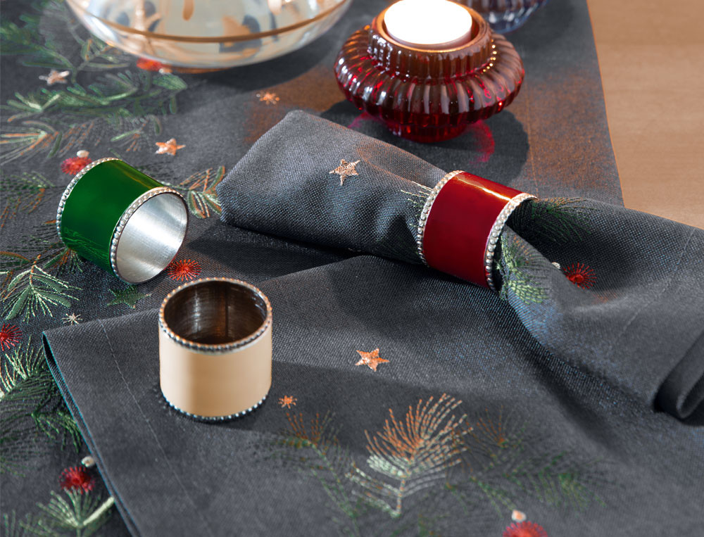 /fr/la-table/deco-de-table/ronds-de-serviette-cimes-de-pin/