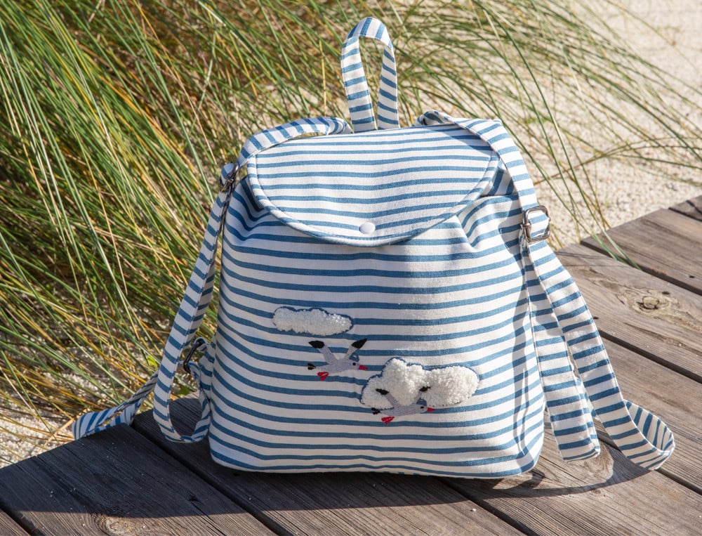 /fr/les-vetements-d-interieur/enfant-bebe/idees-cadeaux-bebe-enfant/sac-a-dos-petite-mouette/