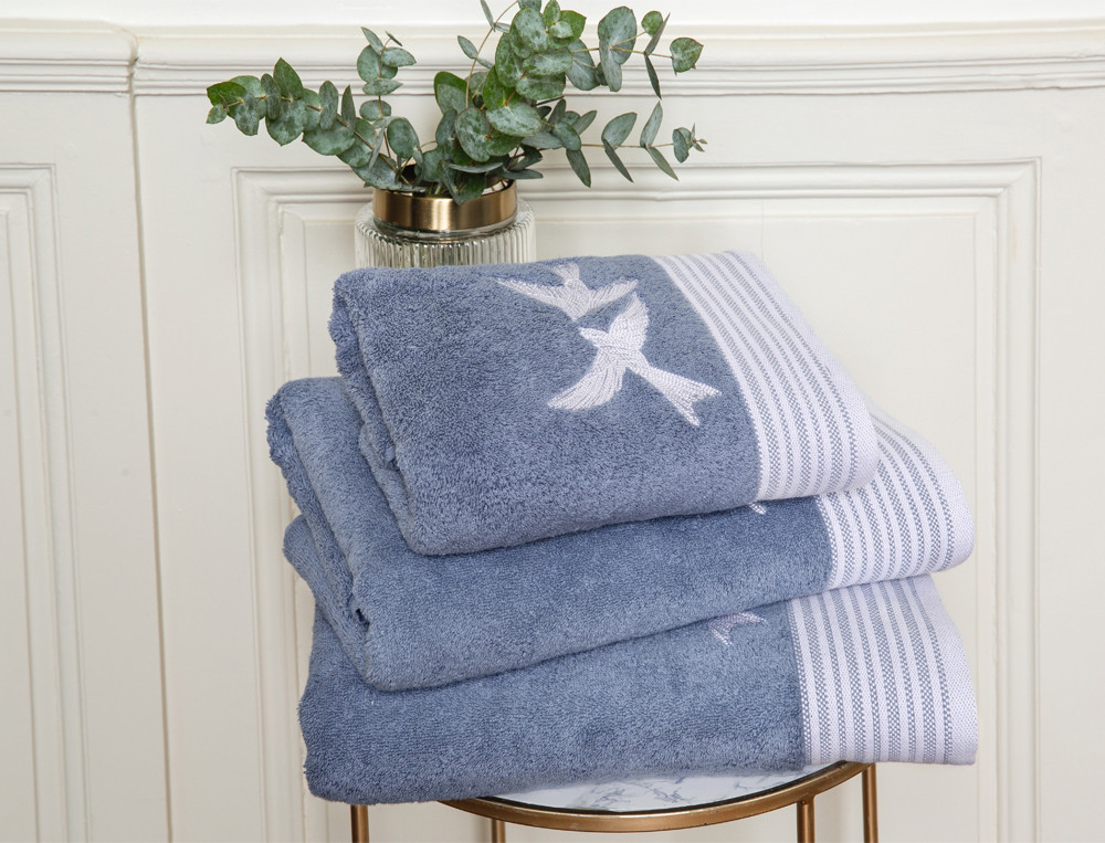 /fr/la-salle-de-bain/serviette-de-bain/serviette-de-bain-brode-a-tire-d-aile/