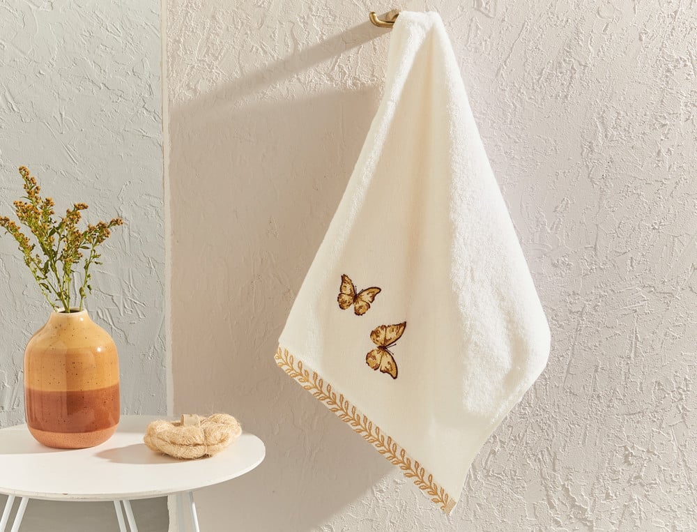 /fr/la-salle-de-bain/serviette-de-bain/serviette-de-bain-brode-de-fleur-en-fleur/