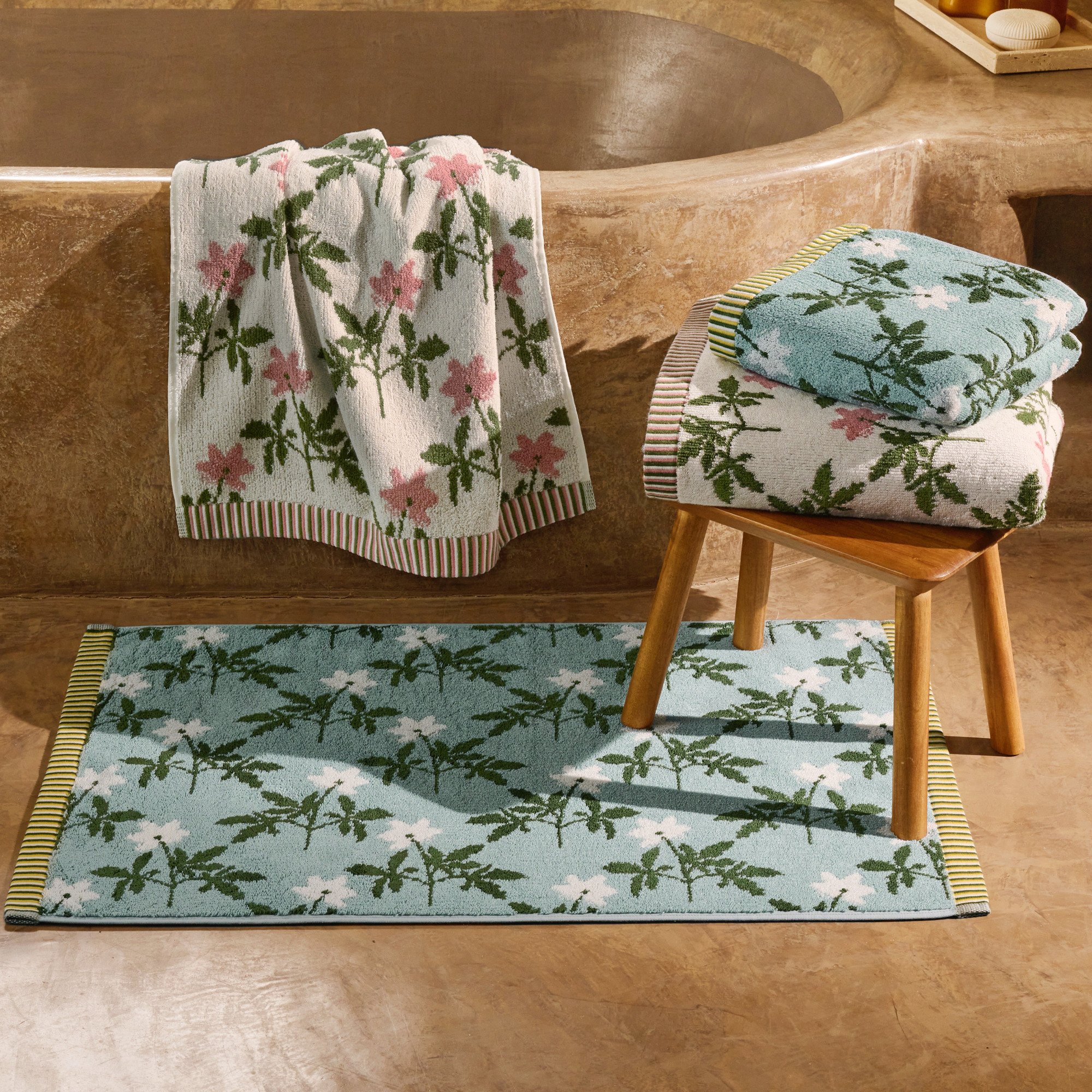 Serviette de bain bleue - 50x100 cm - Érable enchanté - Bleu - Linvosges