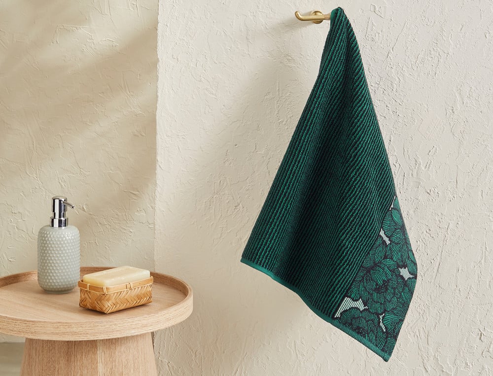 /fr/la-salle-de-bain/serviette-de-bain/serviette-de-bain-jacquard-raye-byzance/