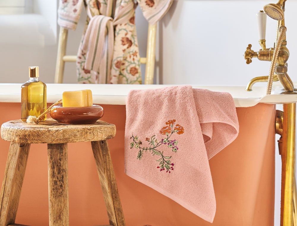 /fr/la-salle-de-bain/serviette-de-bain/serviette-de-bain-les-delicates/
