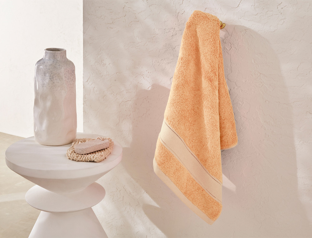 Serviette de bain 65% coton et 35% modal 640g/m2 Matinale