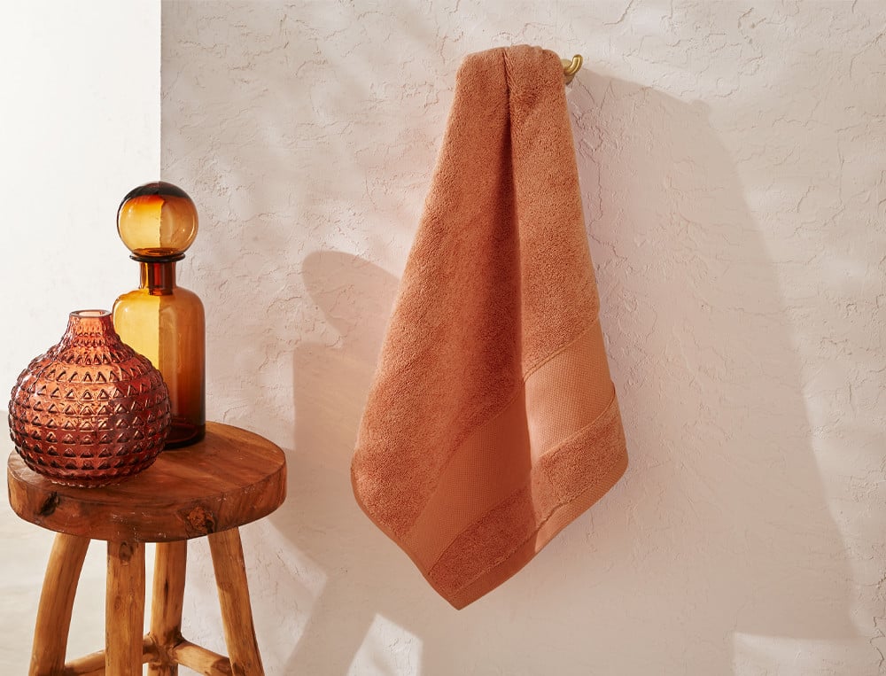 /fr/enfants/linge-de-bain/linge-bain-personnalise/serviette-de-bain-parenthese/