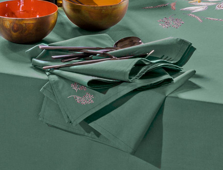 2 serviettes de table émeraude brodées à l'angle Nature élégante