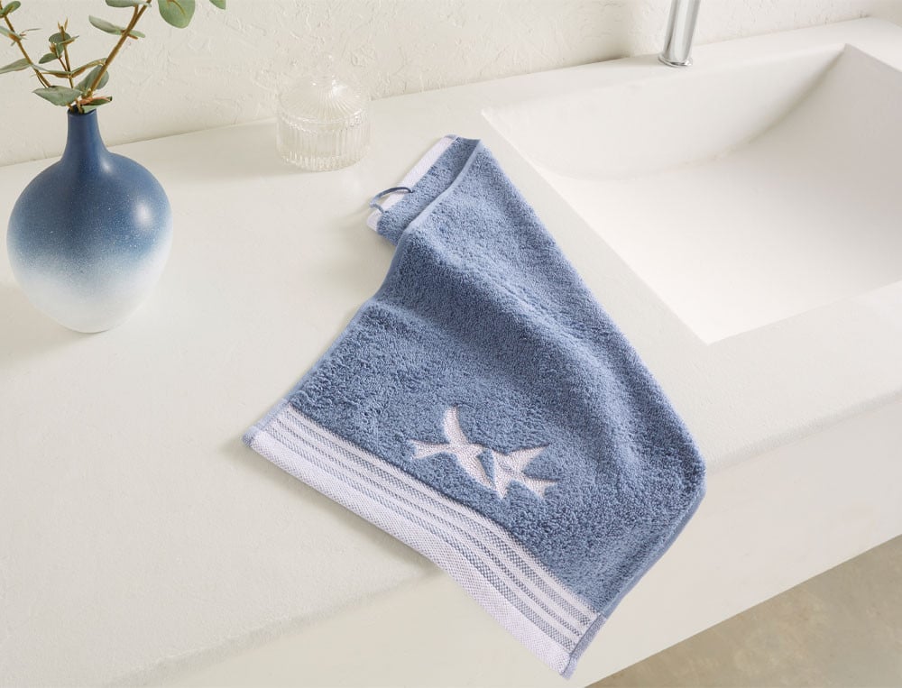 /fr/la-salle-de-bain/serviette-invites/serviette-invite-brode-a-tire-d-aile/