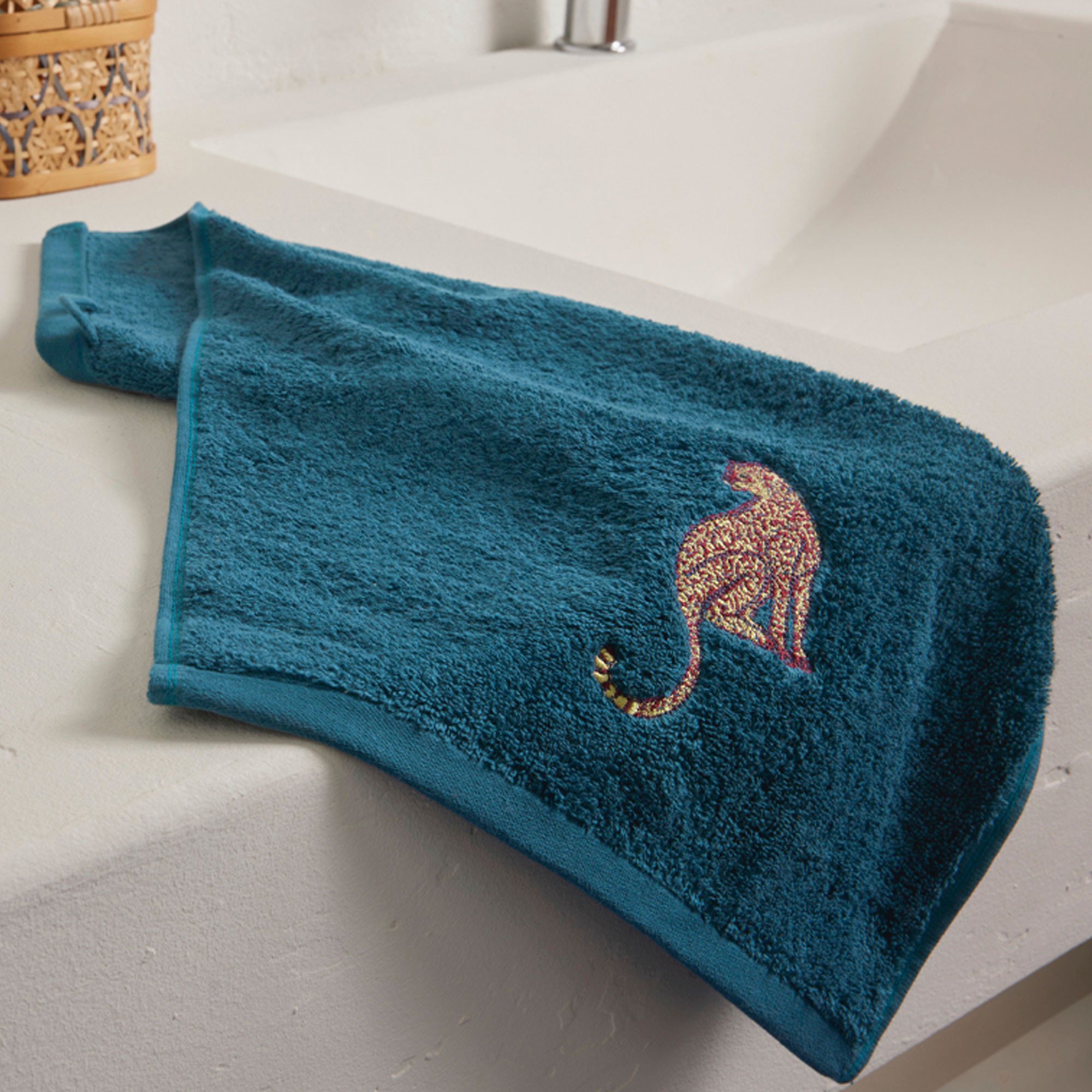 /fr/la-salle-de-bain/serviette-invites/serviette-invite-brode-nouvel-eden/