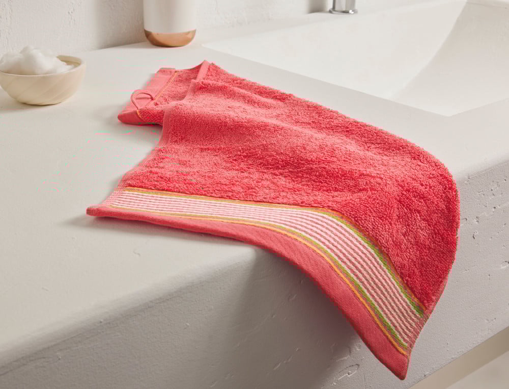 /fr/la-salle-de-bain/serviette-invites/serviette-invite-maison-basque/