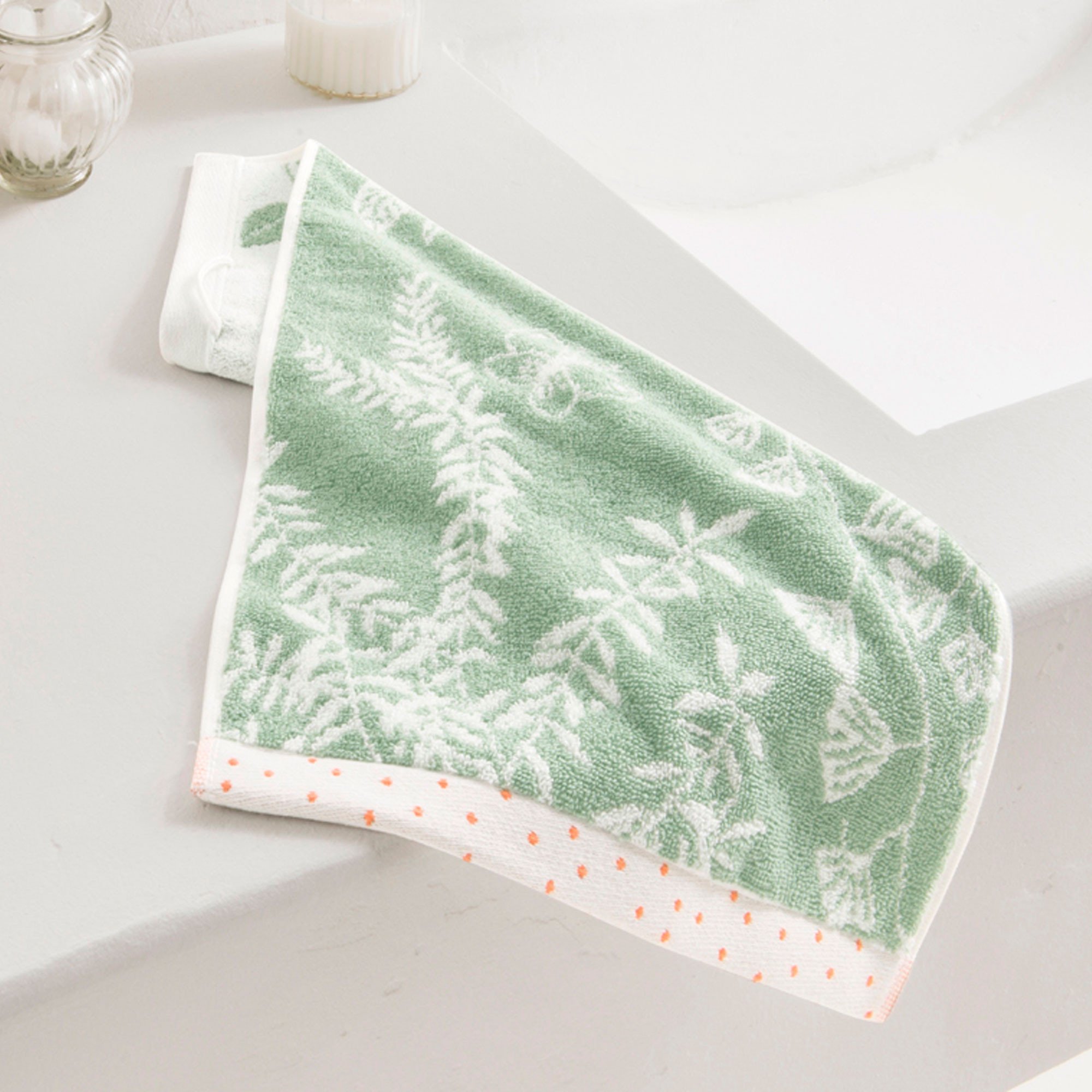 /fr/la-salle-de-bain/serviette-invites/serviette-invite-ombrage/