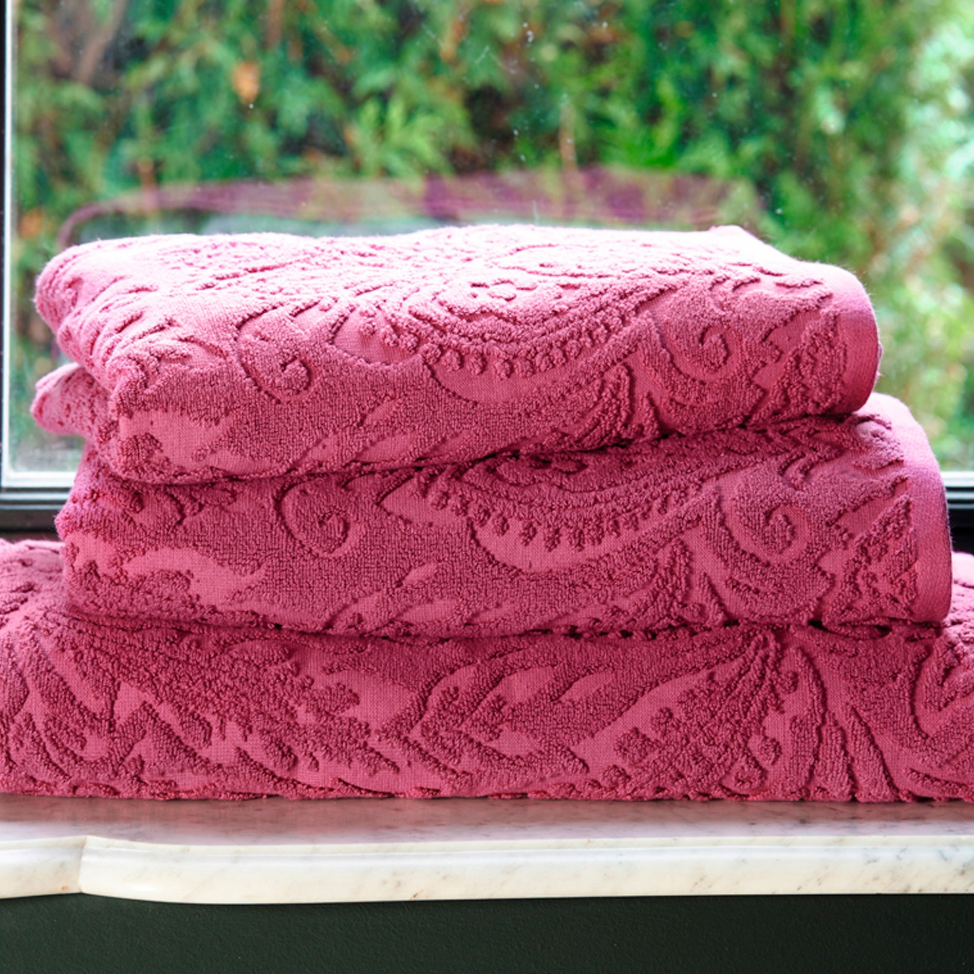 /fr/la-salle-de-bain/serviette-invites/serviette-invite-uni-samarcande/