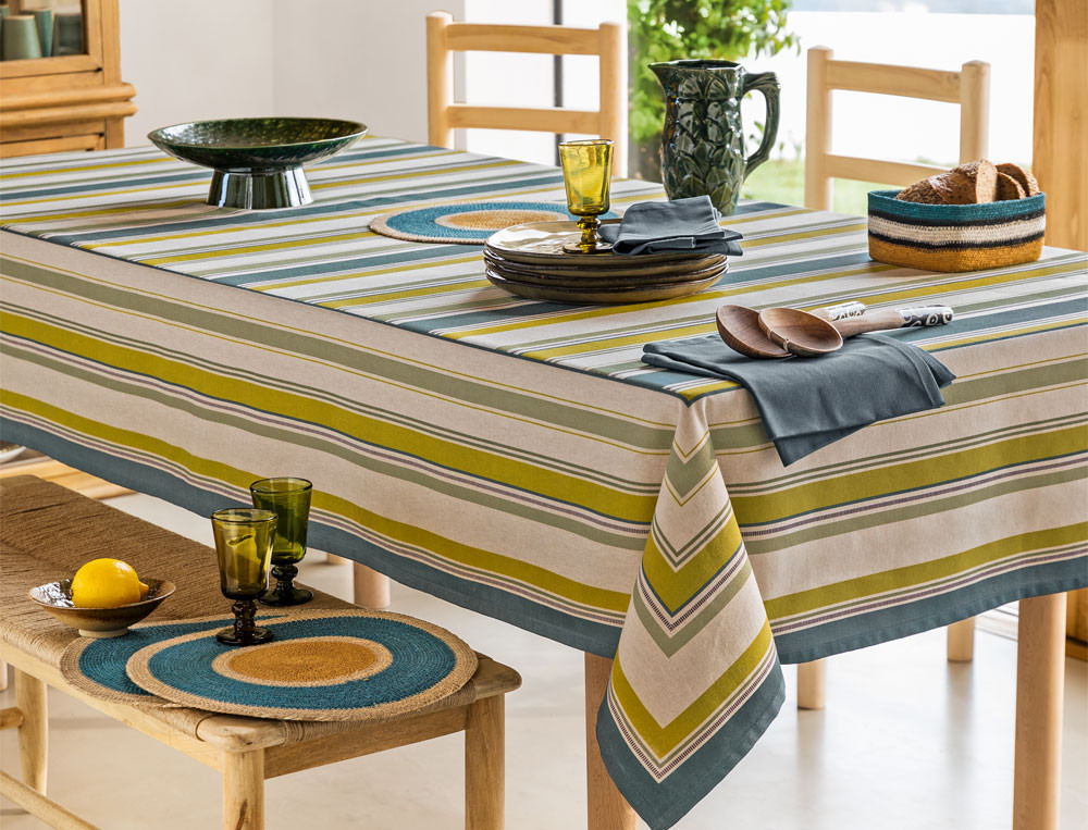 /fr/la-table/set-de-table-chemin-de-table/sets-de-table-asymetrie/