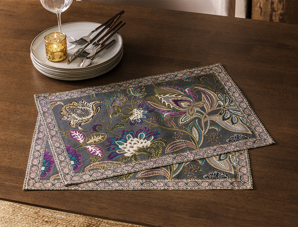 Lot de 2 sets de table L’impérial Motifs fleuris avec touches dorées