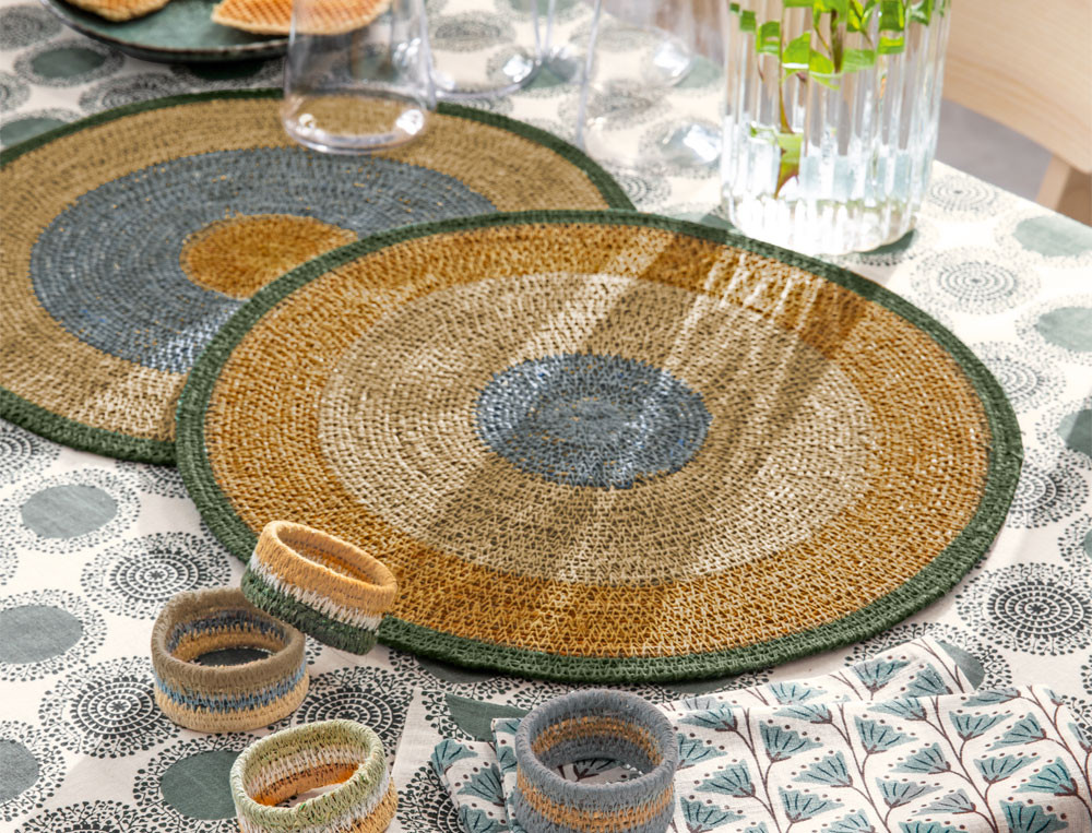 /fr/la-table/set-de-table-chemin-de-table/sets-de-table-ronds-serenite/