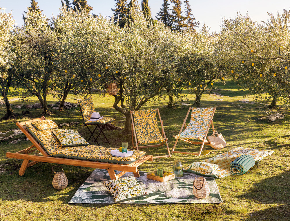 Sitzauflage für Gartenmöbel bedruckt gelber Untergrund Sonnenanbeter