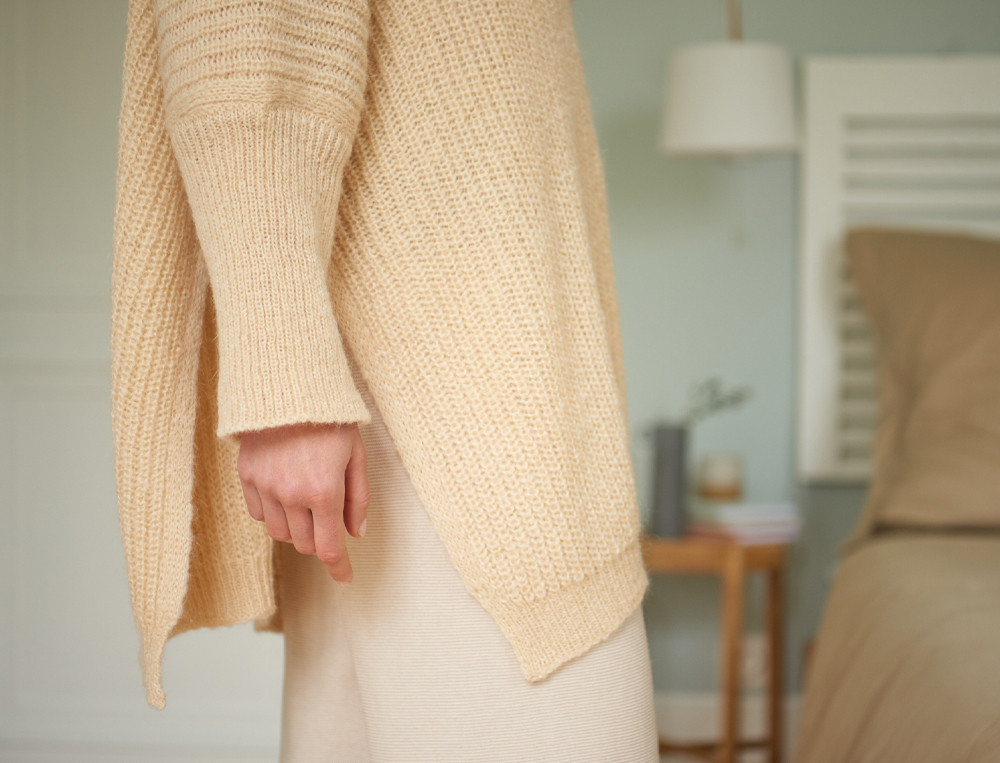 Strickponcho mit Rollkragen Oleander