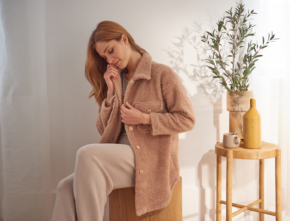 /fr/les-vetements-d-interieur/femme/cache-coeur-veste/surchemise-terres-de-douceur/
