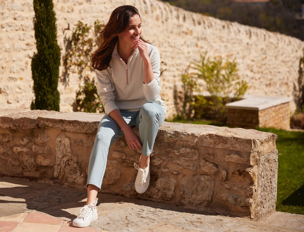 /fr/les-vetements-d-interieur/femme/vetements-d-interieur-femme/sweat-femme-respiration/