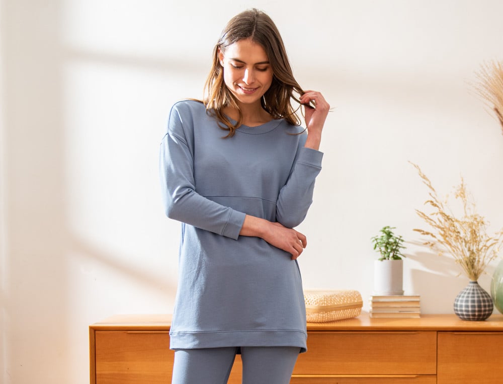 /fr/les-vetements-d-interieur/femme/vetements-d-interieur-femme/sweat-long-bleu-de-kyoto/