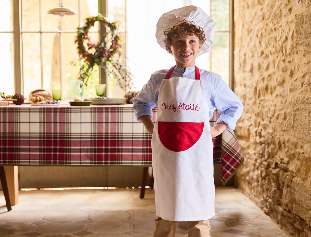 /fr/enfants/table/tablier-toque-enfant-en-famille/