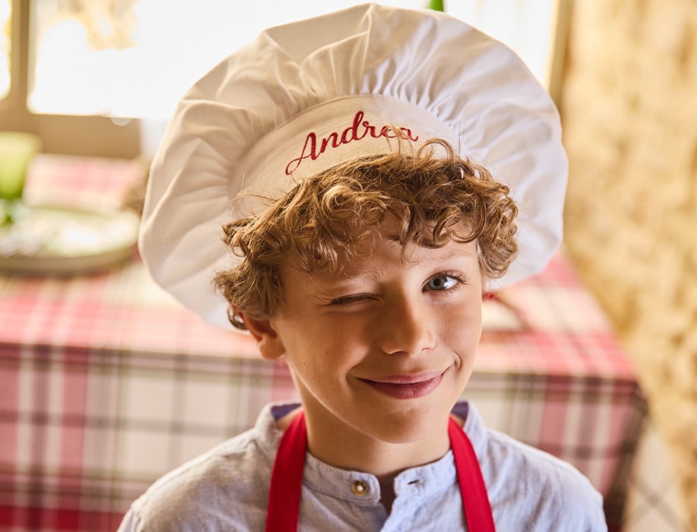 /fr/enfants/table/tablier-toque-enfant-en-famille/