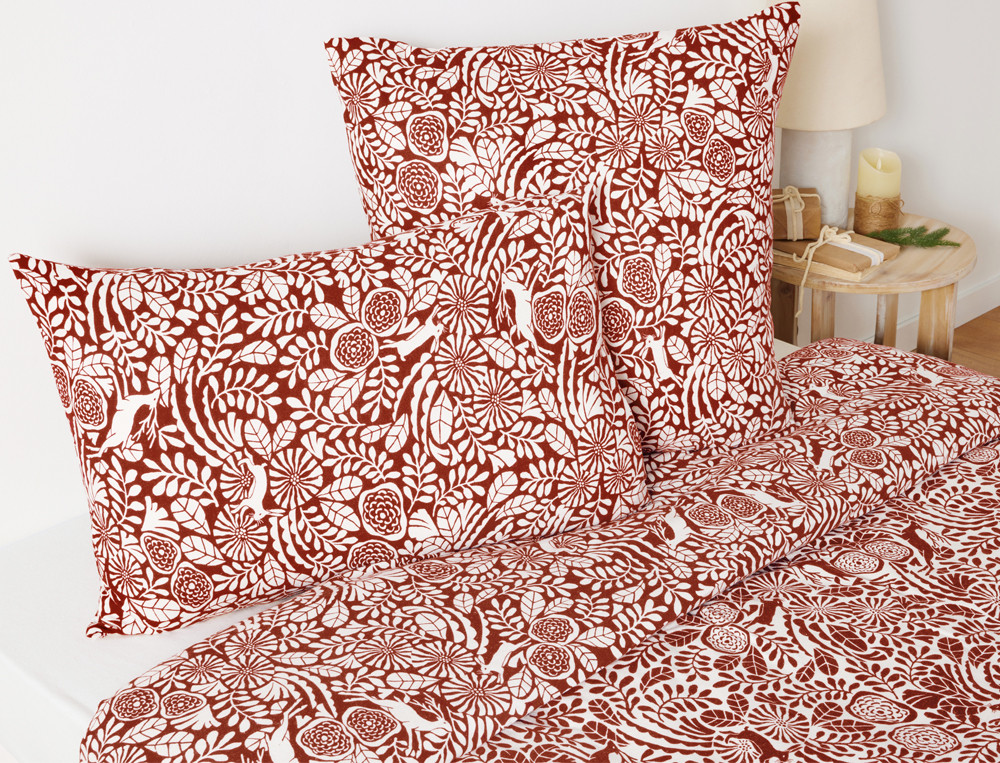 /fr/la-chambre/linge-de-lit/taie-d-oreiller/taie-d-oreiller-appel-de-la-foret/
