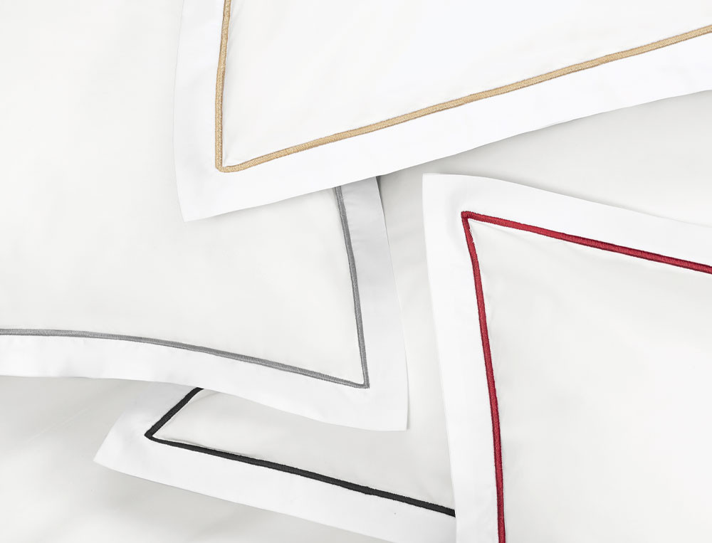 /fr/la-chambre/linge-de-lit/taie-d-oreiller/taie-d-oreiller-bourdon-grand-hotel/