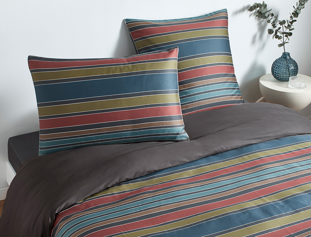 /fr/la-chambre/linge-de-lit/taie-d-oreiller/taie-d-oreiller-elegance-graphique/