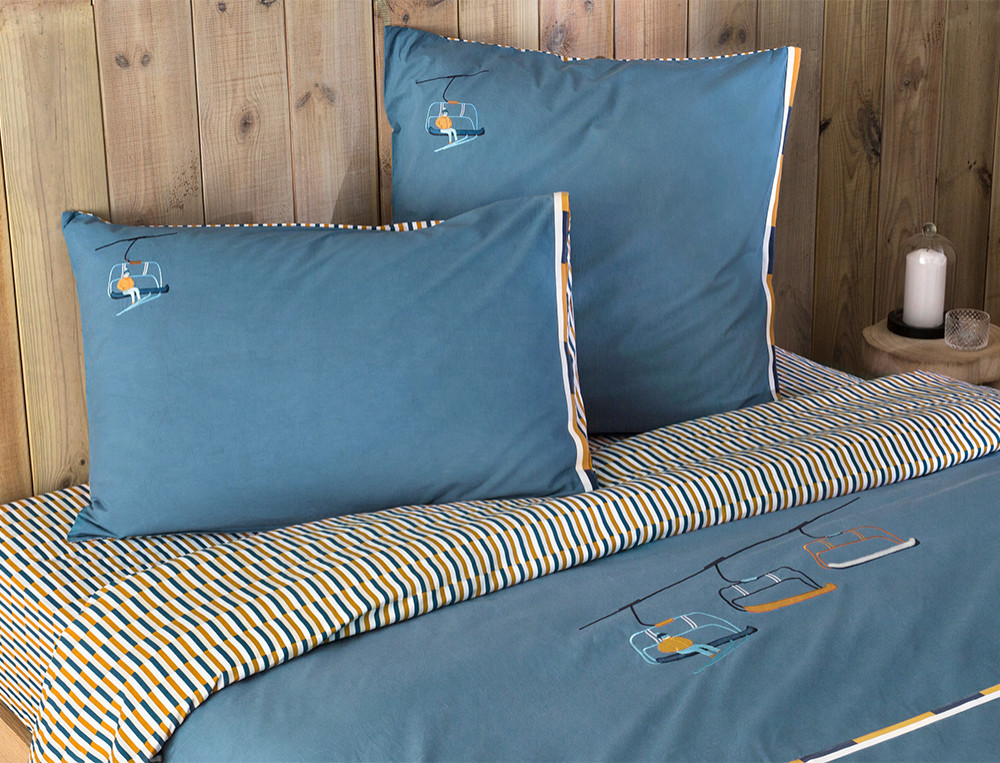 /fr/la-chambre/linge-de-lit/taie-d-oreiller/taie-d-oreiller-en-altitude/