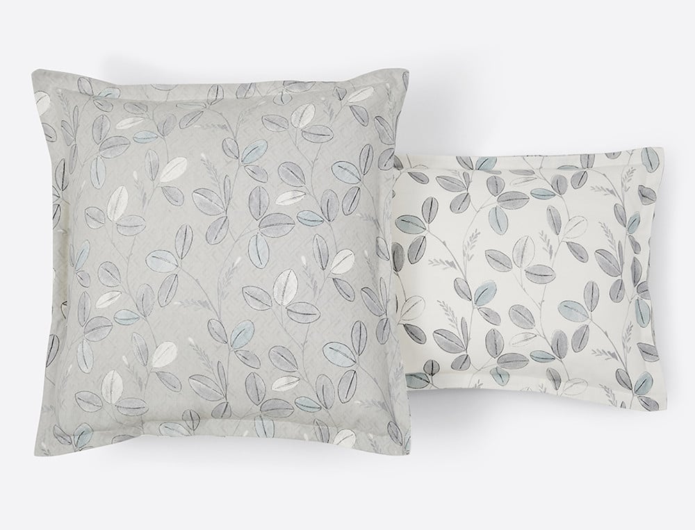 /fr/la-chambre/linge-de-lit/taie-d-oreiller/taie-d-oreiller-fleur-des-neiges/